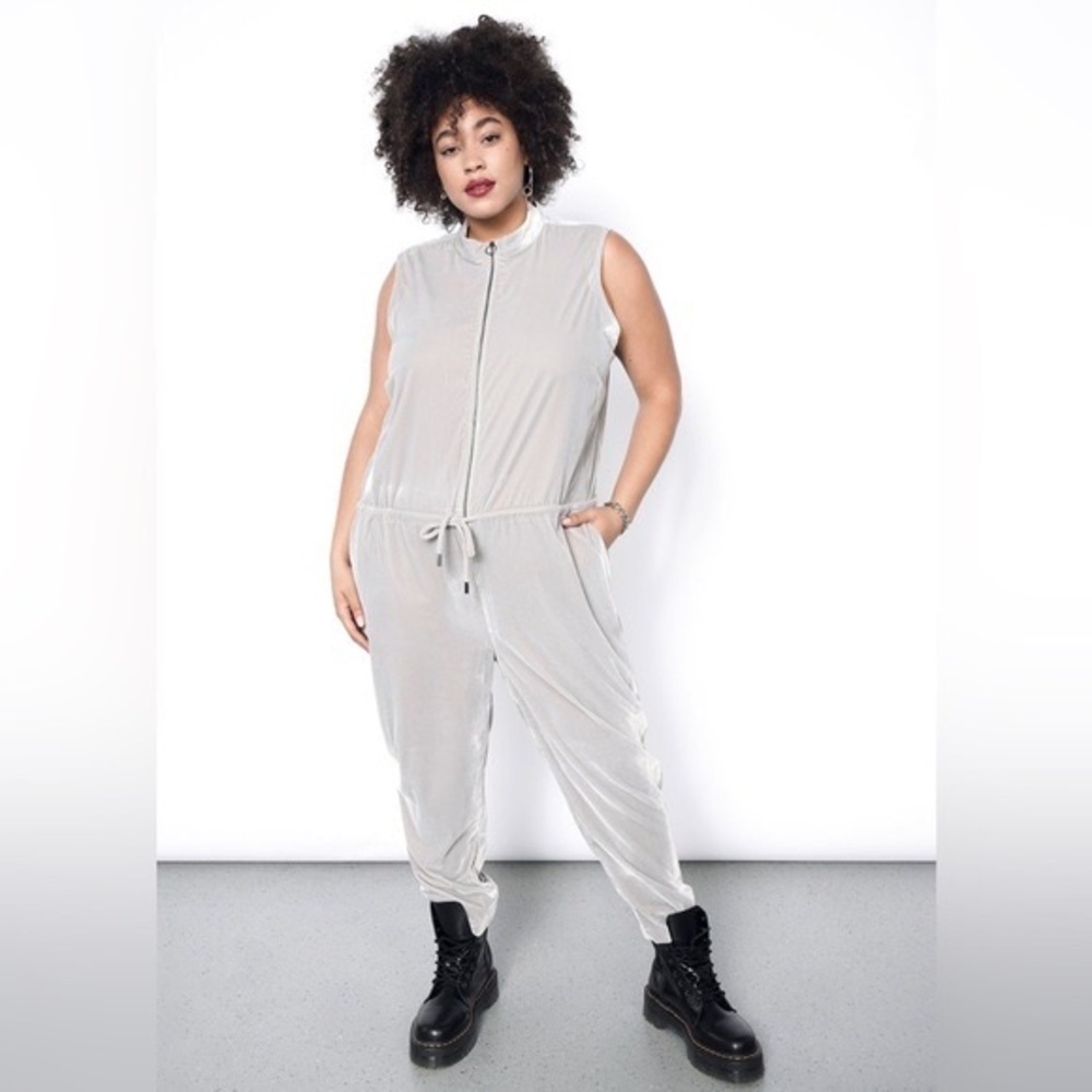 Wildfang Sz S The Empower Grey Silver Velvet Sleeveless Relaxed Jumpsuit